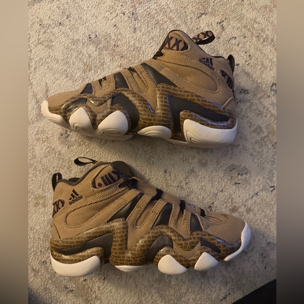 Adidas Crazy 8 “NYC” 61–65 Edition • Size 9 • OG Box • Excellent Condition